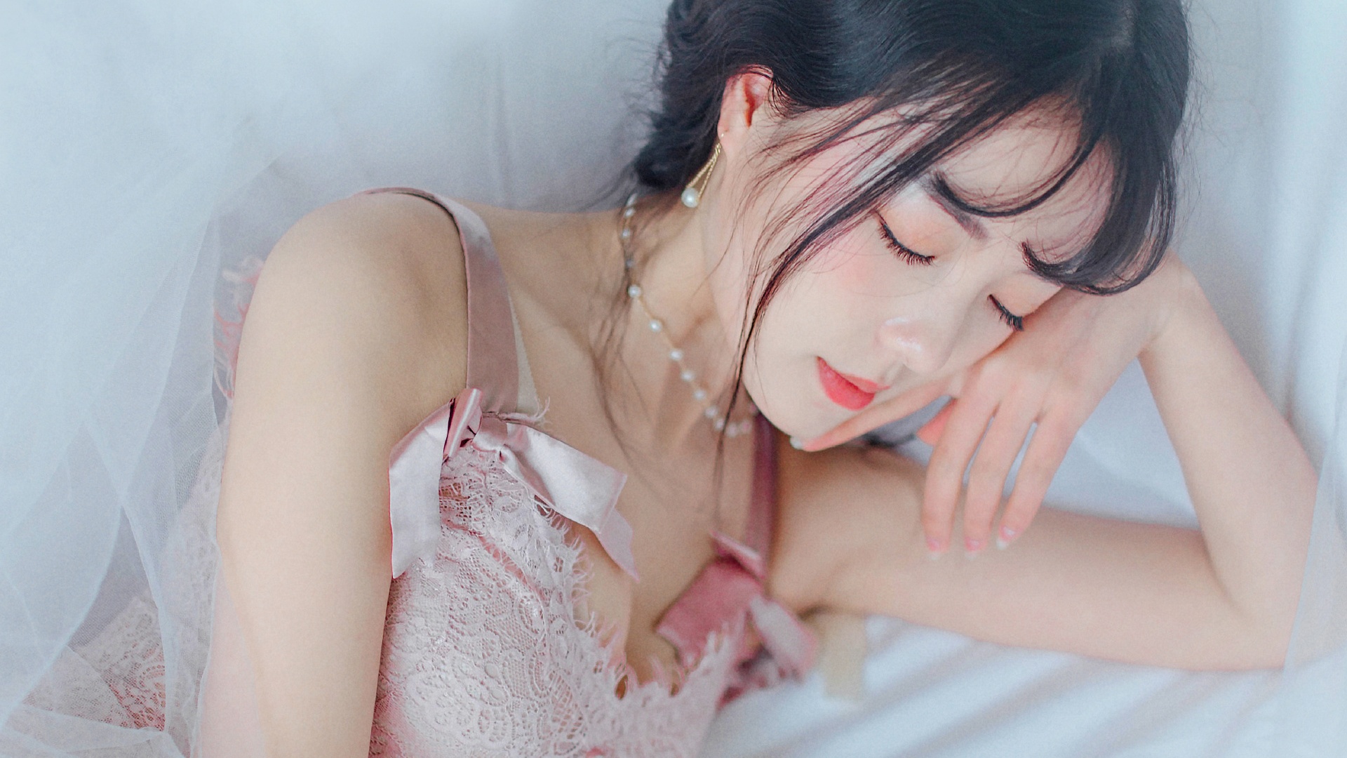 【双端/SLG】缚缘：特殊兴趣交友  Bindr: Kink Dating v0.24.1 AI汉化版