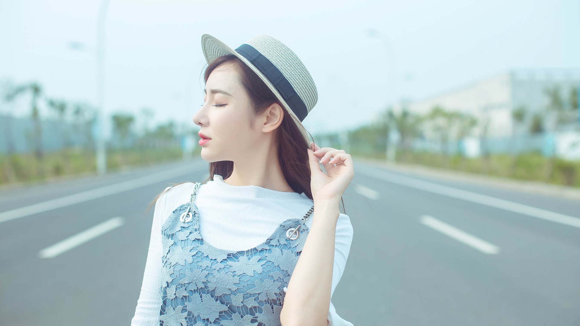 未分类性感写真 抖娘·利世《女巫》