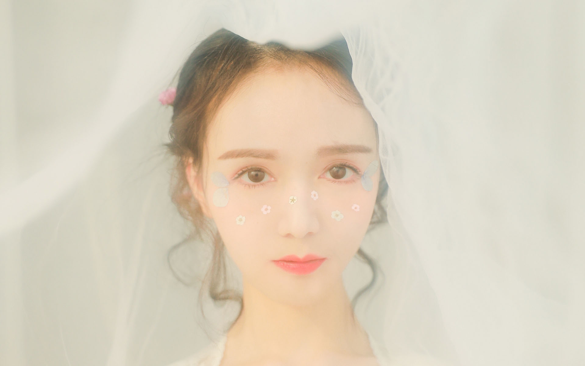 韩模人体 SUJI（수지）《Pink Dress And Beds》
